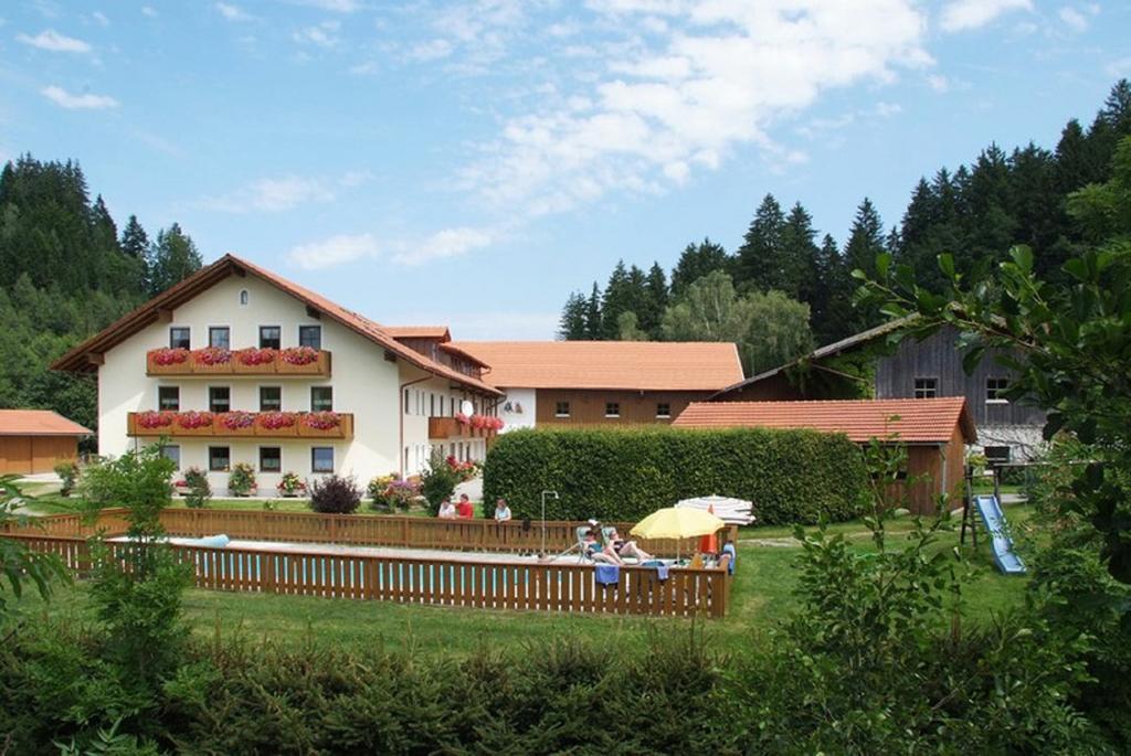 Гостевой дом Ferienbauernhof Mehlbach Kollnburg Экстерьер фото